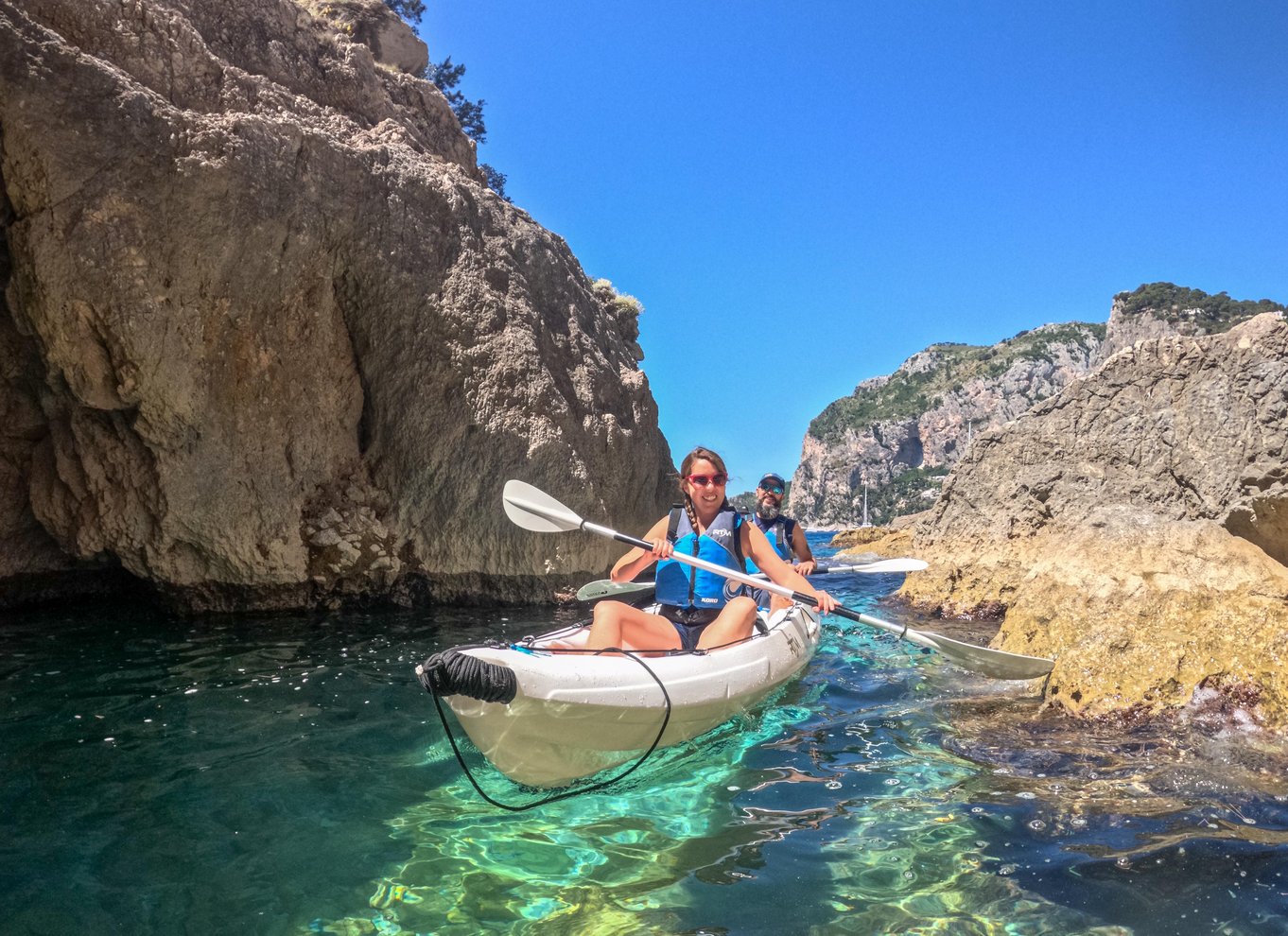 Capri: Kajaktur til grotter og strande med GoPro-billeder