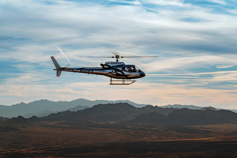 Von Las Vegas aus: Grand Canyon West Rim Helicopter Tour7 Uhr Early Bird Special