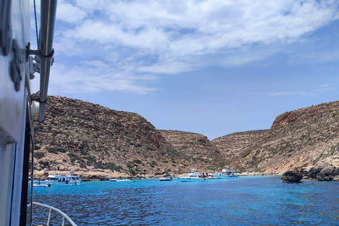 Lampedusa: Luna Celeste Boat Tour with Lunch