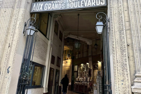 Secret Covered Passages Tour in Paris