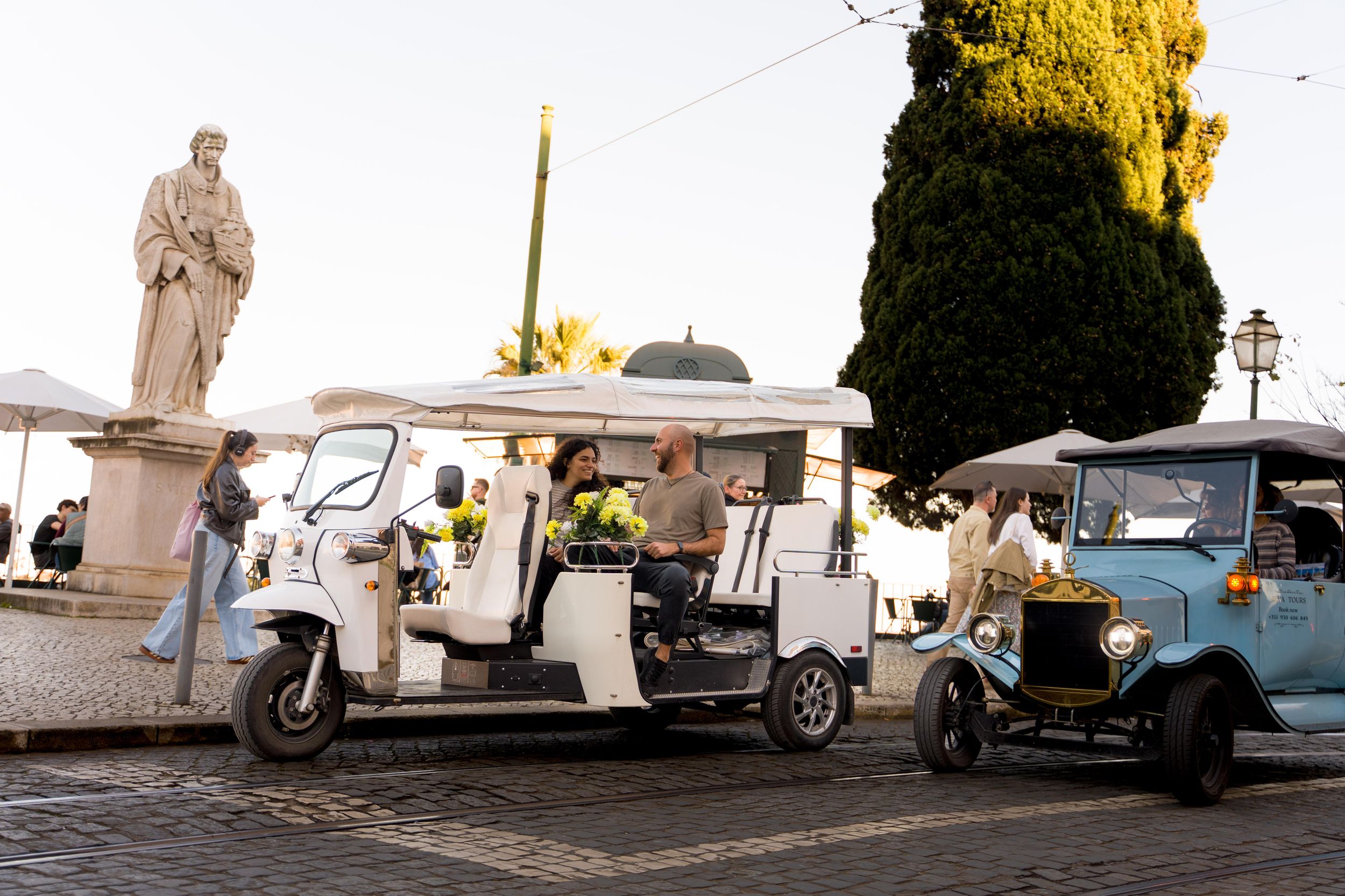 Lissabon: Private Tuk-Tuk-Städtetour mit erfahrenem Guide