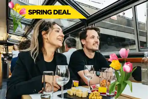 Amsterdam: Evening Cheese & Wine Cruise on Heated Boat