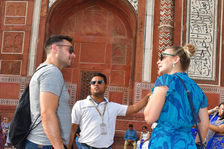 From Delhi: Taj Mahal Day Trip with Traditional Indian Lunch Delhi: Taj Mahal with Traditional Indian Lunch, Car, Tickets