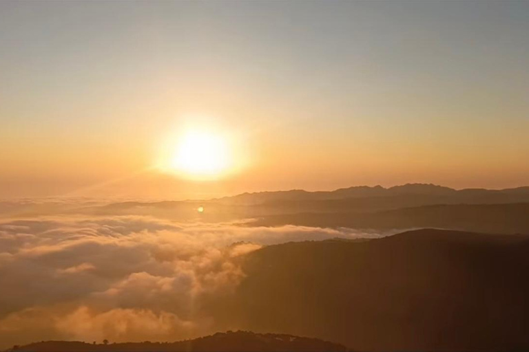 Beirut: Privater Sonnenuntergangs-Roadtrip zu versteckten SchätzenBeirut: Privater Sonnenuntergangs-Roadtrip zu versteckten Juwelen