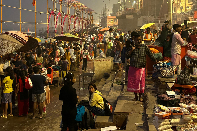 Visite de nuit de Varanasi depuis Delhi par le train le plus rapideHébergement 3 étoiles