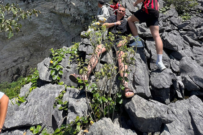 Ha Giang Loop 4D3N Easyrider Jasmine Tour