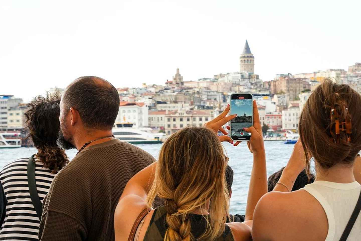 Istanbul: Bosphorus and Golden Horn Tour with Live Guide - Istanbul: Bosphorus and Golden Horn Tour with Live Guide
