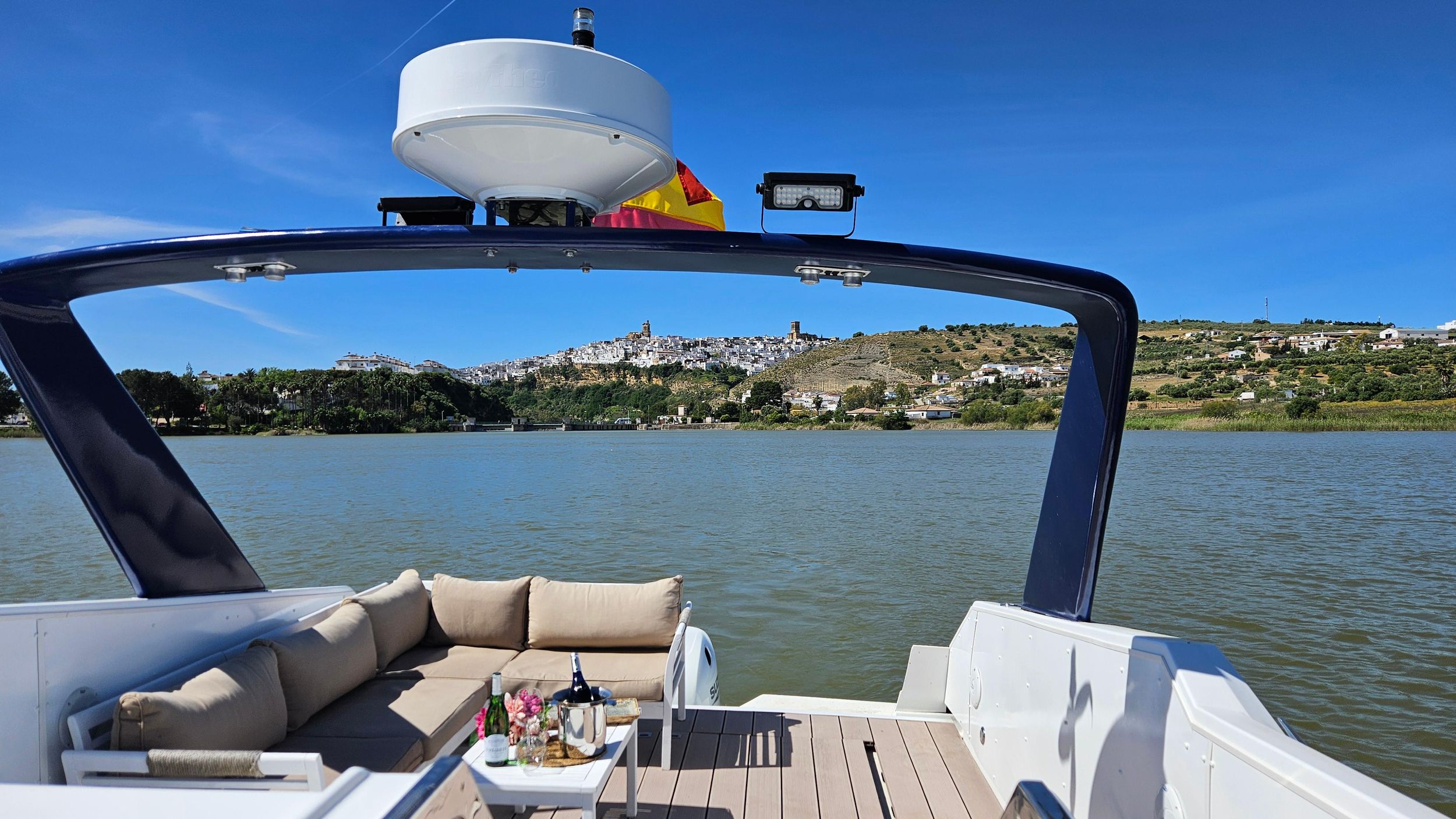 Bootsfahrt auf dem Lago de Arcos: Privates Erlebnis mit Skipper