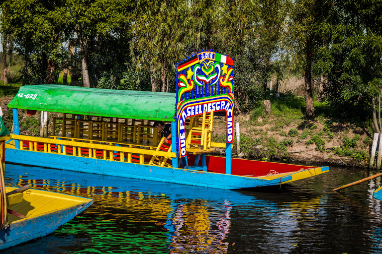 CDMX: Tour of Xochimilco and Coyoacán with option to visit the Frida Kahlo Museum Shared tour with visit to the Frida Kahlo Museum and traditional lunch