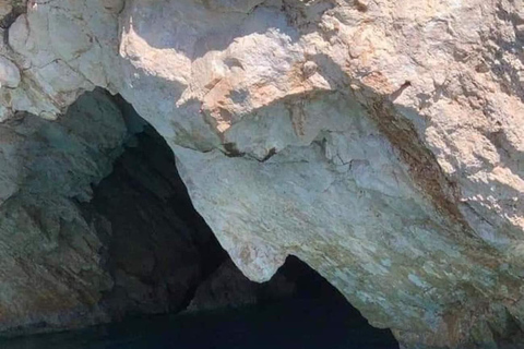 Navagio-Bucht Weißer Strand Westküste Porto Vromi Anafonitria