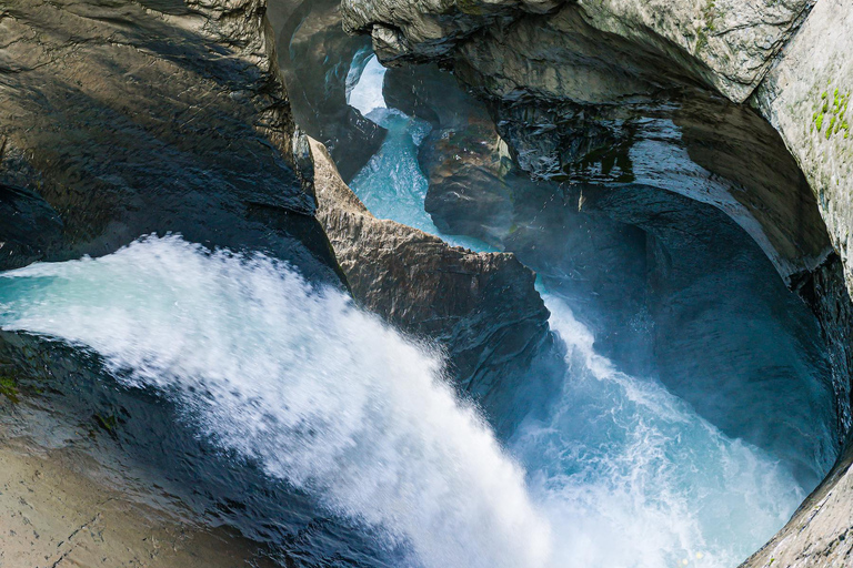 Dagsutflykt med privat bil från Lucerne till Lauterbrunnen