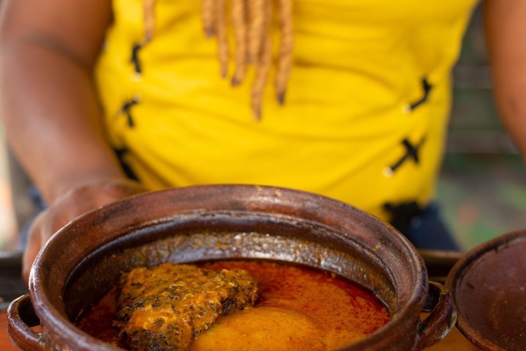 Accra: Rutas de degustación de comida local ghanesa