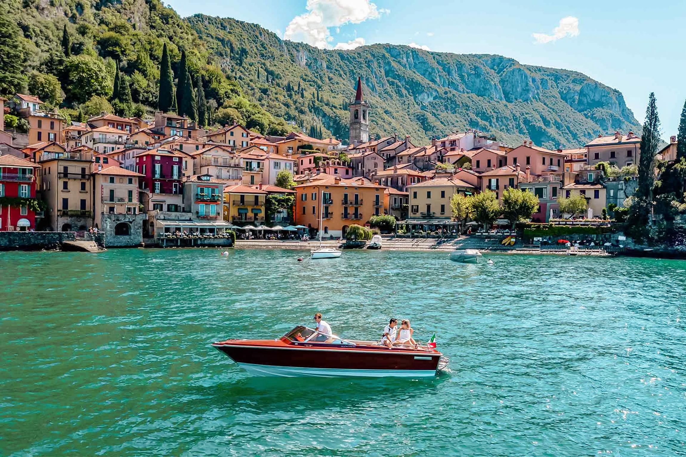 Comer See: Classic Boat Private Tour