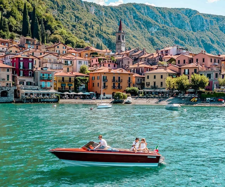 Lake Como: Classic Speedboat Private Tour