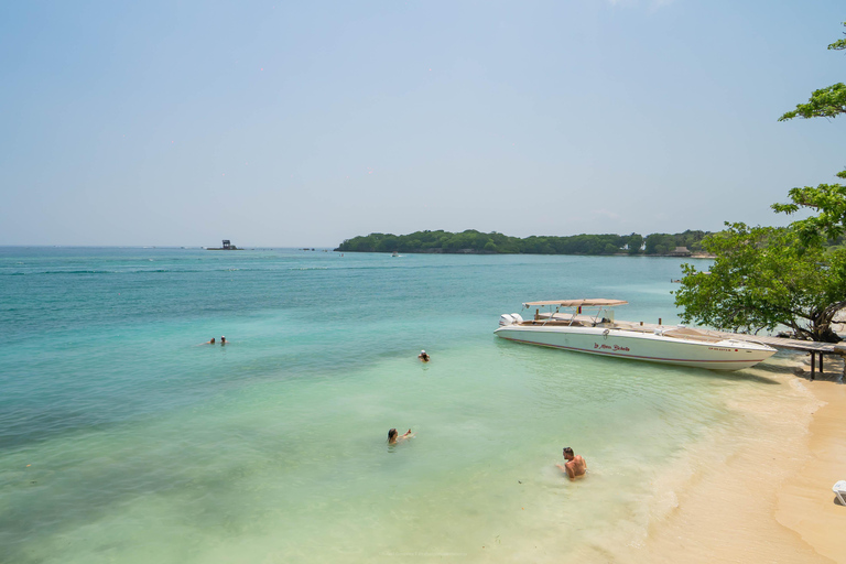 Cartagena: 3 Exclusive Destinations in the Rosario Islands