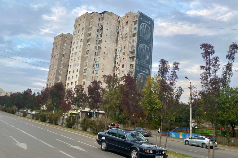 Tiflis: 100+ Graffiti & Wandmalereien, Street Art FührungTiflis: Straßenkunst-Tour mit Mittagessen