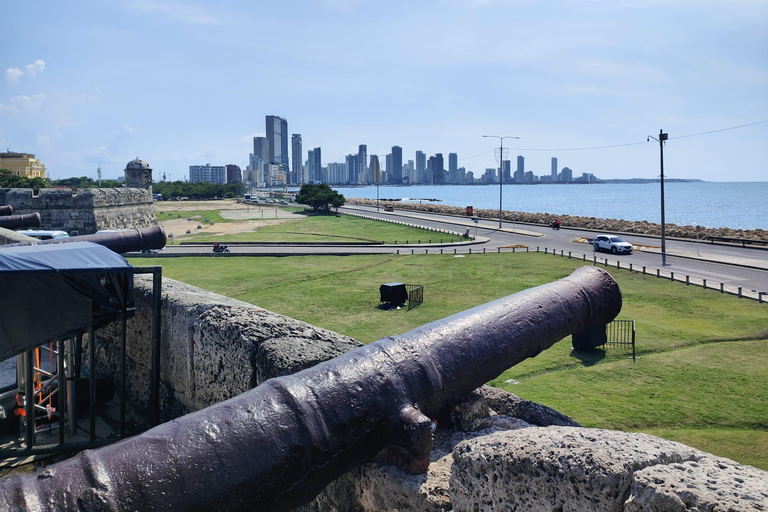 Tour insolito e autentico attraverso Cartagena de Indias, ColombiaUn tour super speciale e autentico a Cartagena de Indias, Colombia