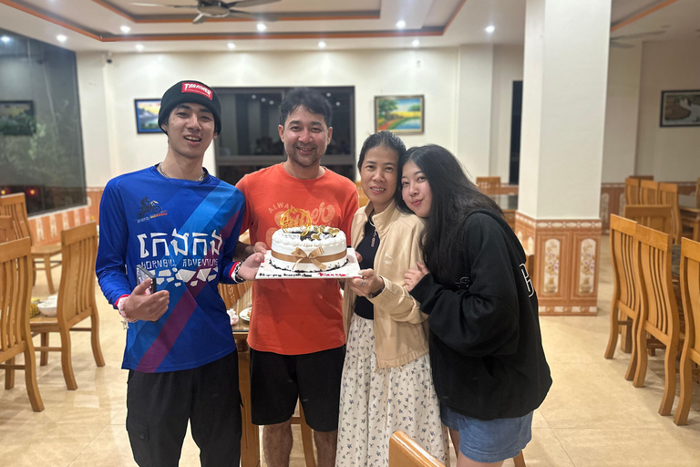 Cao Bang: 2-Day Family Experience With Local Guide 2-Day Family Experience By Car