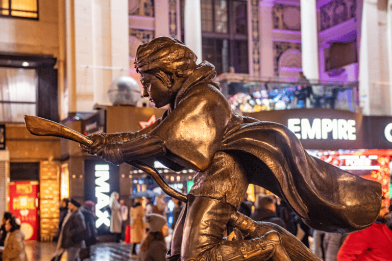 伦敦：哈利·波特 Lumos 圣诞灯巴士观光