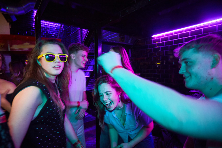 Lyon: Riviera Bar Crawl Party with Free Shots and Vip Entry