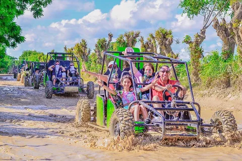 Da Bávaro: Tour in buggy doppio alla spiaggia e al cenote di Macao