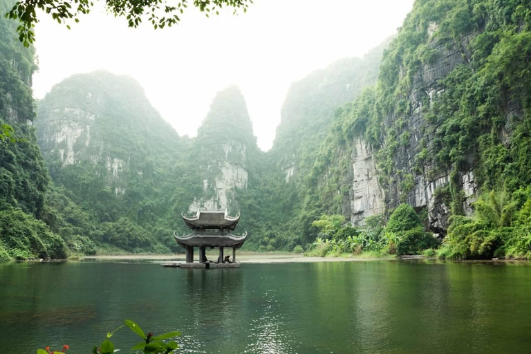 Hanoi: 3-Day Ha Long Bay 5-Star Cruise & Ninh Binh Day tour