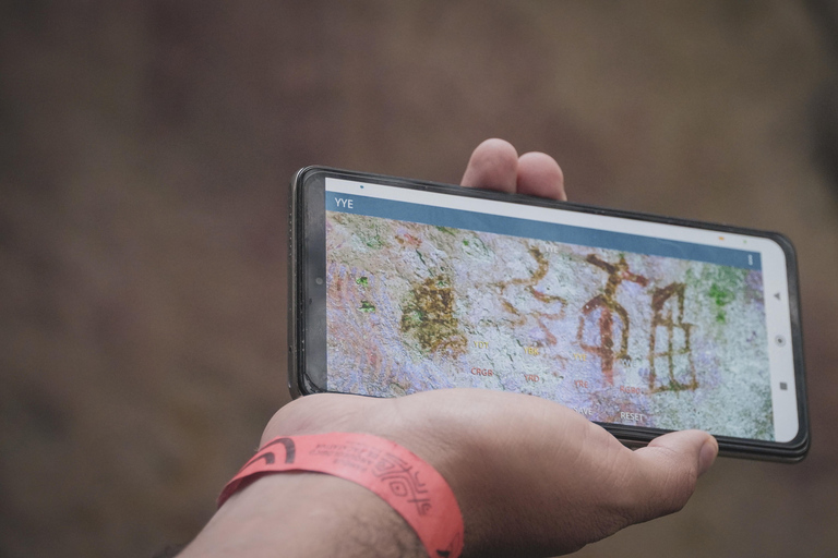 Discover phantom rock art in the archaeological park of Facatativá