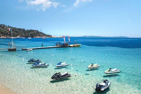 Le Lavandou: Jet ski ride without a boat license with breakfast, €170 per jet Le Lavandou: Jet ski tour without a boat license, with breakfast