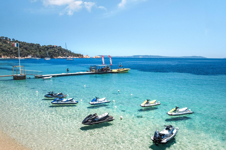Le Lavandou: Jet ski ride without a boat license with breakfast, €170 per jet Le Lavandou: Jet ski tour without a boat license, with breakfast
