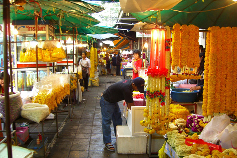 Passeios personalizados em Bangkok com carro e motorista particularesBangkok com um carro particular e motorista 4 horas