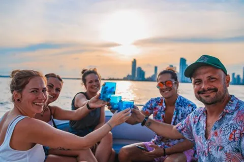 Cartagena: Cruzeiro ao pôr do sol e opção de after party