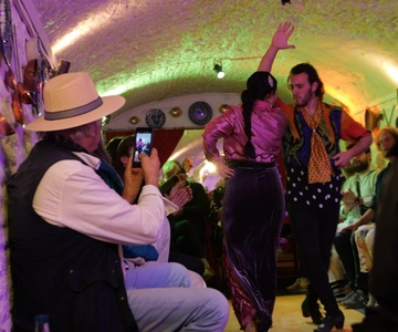 Granada: Traditional Flamenco Show in a Cave Entry Ticket