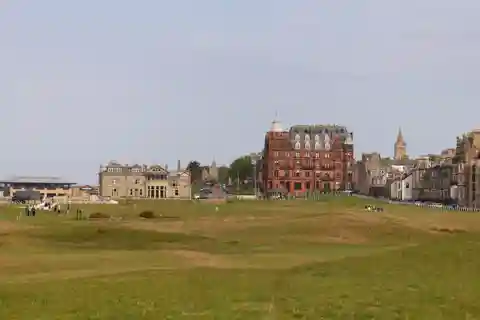 St Andrews: tour privato con una famiglia del posto