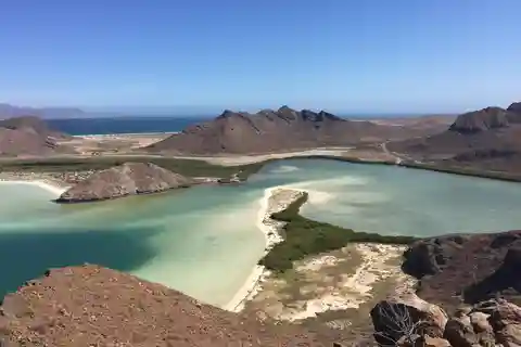 Mangroves & Beaches: Hiking Tour of Balandra, La Paz