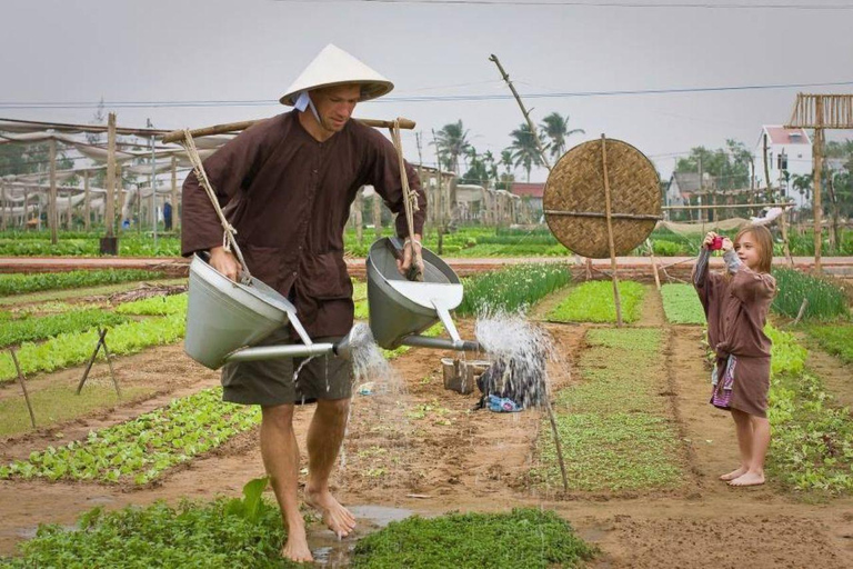 Hoi An: Tra Que Village Tour with Farming & Food