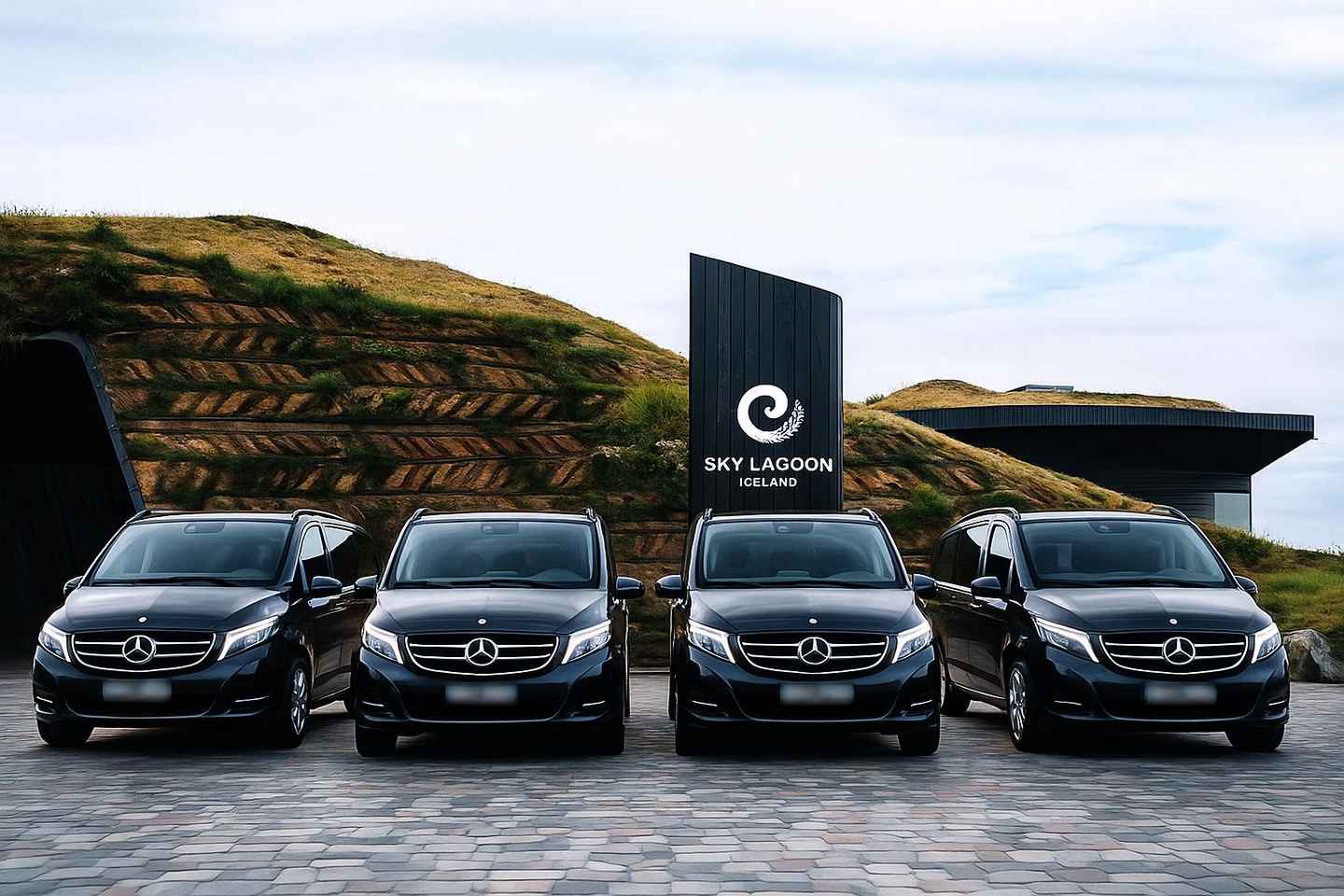 雷克雅未克：往返凯夫拉维克机场的邮轮接送服务

- 轻松连接雷克雅未克港口和凯夫拉维克机场
- 无缝转乘体验，省心出行
- 快捷高效，满足不同航班时间需求
- 舒适安全的接送服务，让您的旅程更轻松
- 预订便捷，确保准时抵达

关键词提示: 雷克雅未克邮轮, 凯夫拉维克机场接送, 旅游接驳服务, 邮轮港口接送