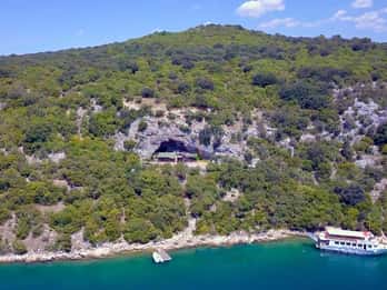 Da Vrsar: gita in barca nel fiordo di Lim con grotta dei pirati e bevande incluse