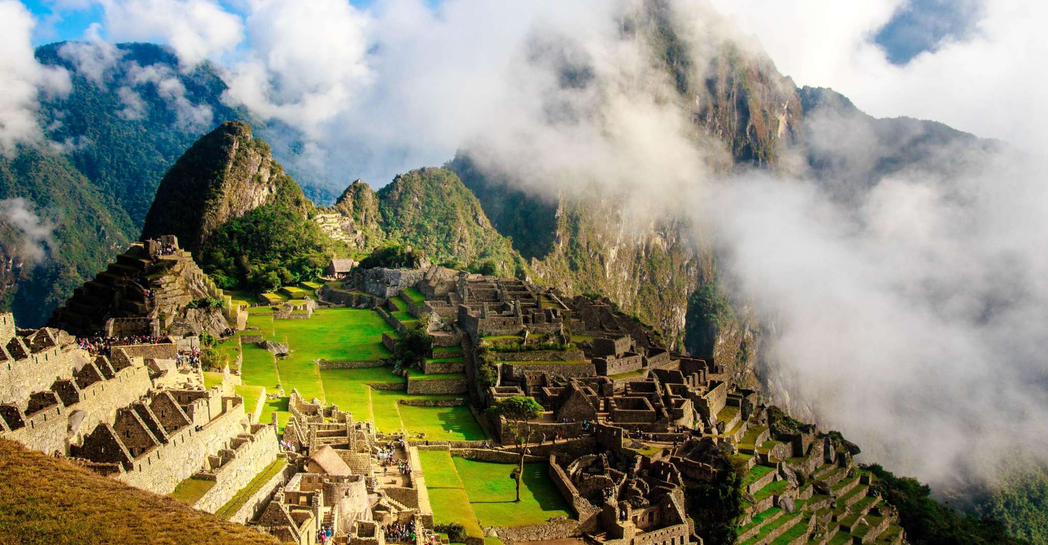Ticket to Machu Picchu, Round Trip Bus with Tourist Guide - Housity