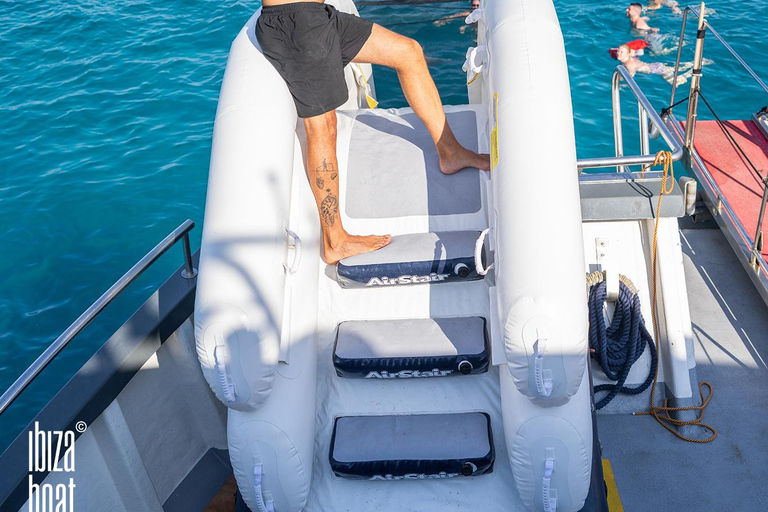 Ibiza: Half Day Pass at Ibiza Boat Club with Brunch & Drinks Bottomless Brunch Boat Party: General Admission