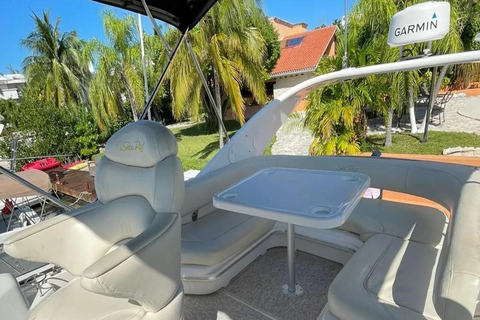 Cancún : excursion en yacht privé de 8 heures à Isla MujeresCancún : excursion de 8 heures en yacht privé à Isla Mujeres