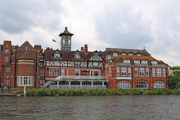 London: Richmond to Hampton Court River Thames Cruise Richmond to Hampton Court - Return