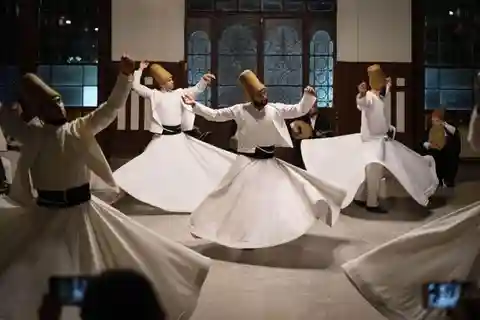 Istanbul: Whirling Dervish-upplevelse med upphämtning och avlämning