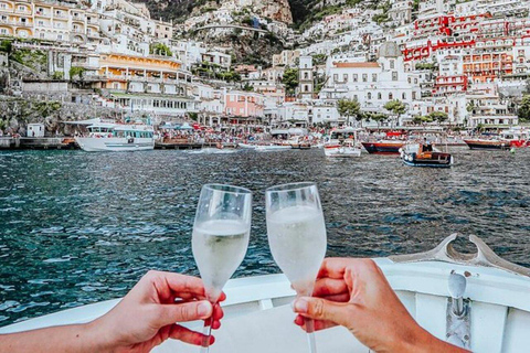 Amalfi Coast Boat Tour with Swimming and Drinks
