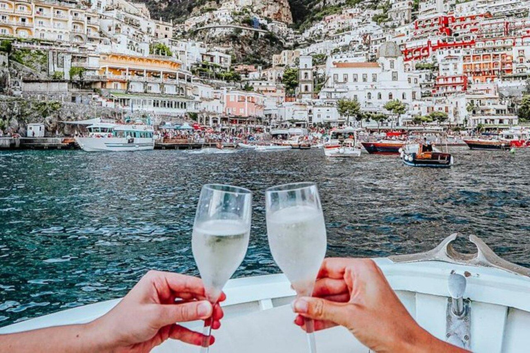 Amalfi Coast Boat Tour with Swimming and Drinks
