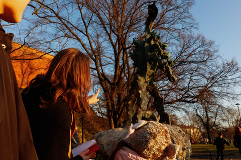 Krakow: Guided Tour with Wawel Cathedral Entry Tour in Polish