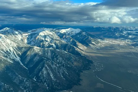 West Yellowstone:45 Minute Aerial Tour Rugged Mountains