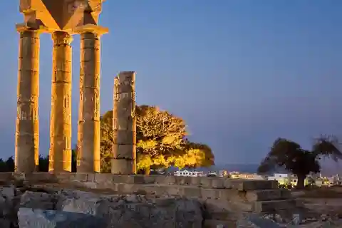 Rhodes: Guided Rhodes City By Night with Live Music & Dinner
