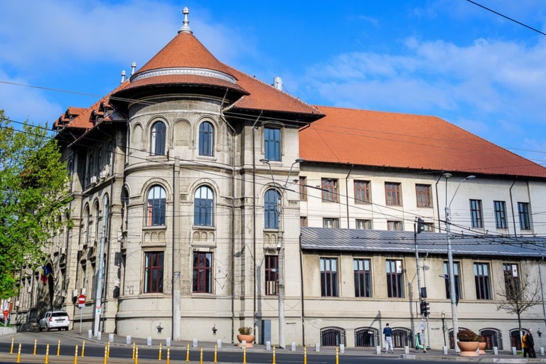 Bukarest: Erkundungsspiel und Tour zu versteckten Schätzen in der AltstadtBukarest City Game: Old Town Secrets and Hidden Gems