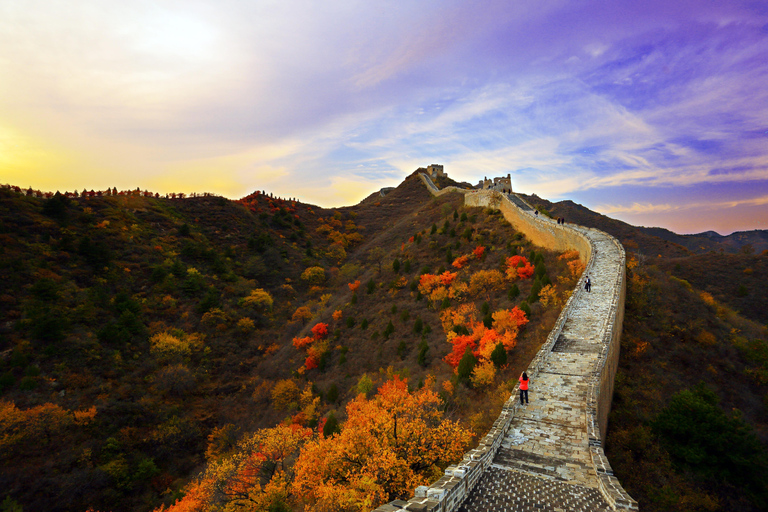 Beijing: Simatai Wall & Gubei Town with Multilingual Guide ES, IT, FR, DE Mutianyu, Simatai & Gubei All Inclusive