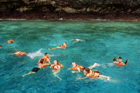 Phuket: Phi Phi Sunset & 3 Snorkeling by Luxury Catamaran With out transfer & National Park